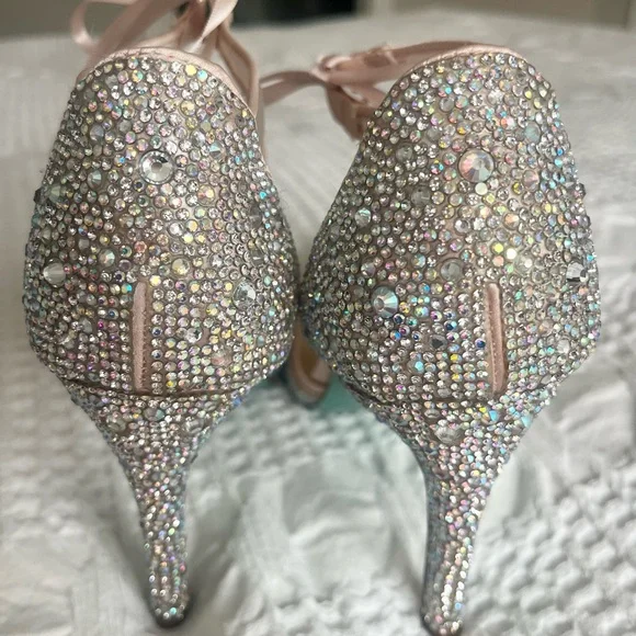 Betsey Johnson Women's Iris Evening Pumps Wedding Something Blue Sole - Picture 10 of 11